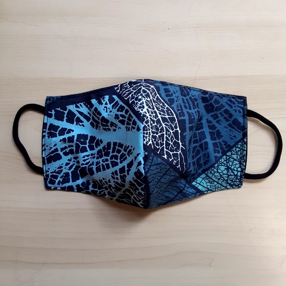 2Pk Reversible Face Mask - Picture 3 of 3